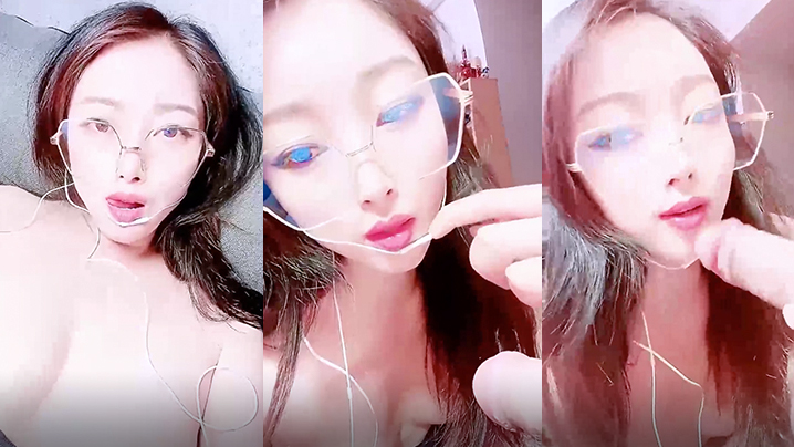 【颜值眼镜御姐】范美少妇和老公无套啪啪做爱,很插白虎穴第一视角手持镜头刺激,卖力深喉-sem